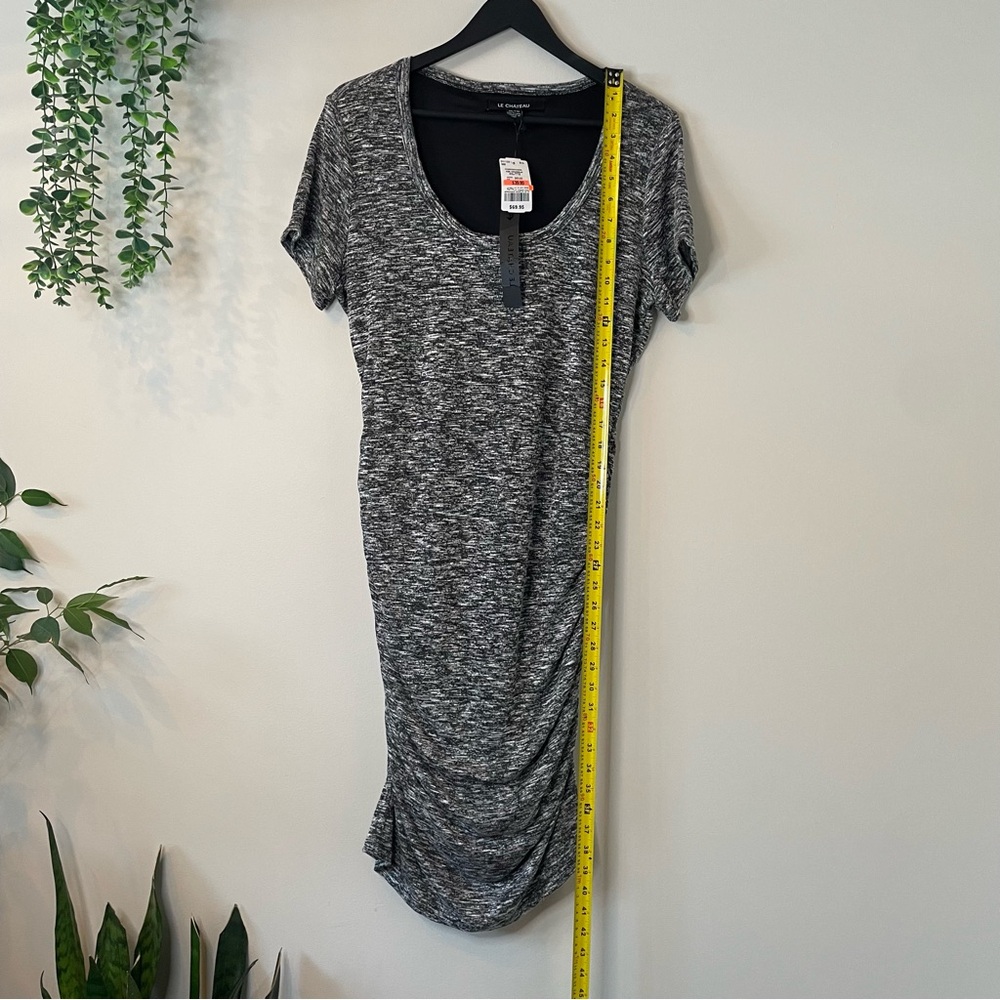 Le Chateau Charcoal and Black Textured Ruched Midi Dress - Picture 10 of 11